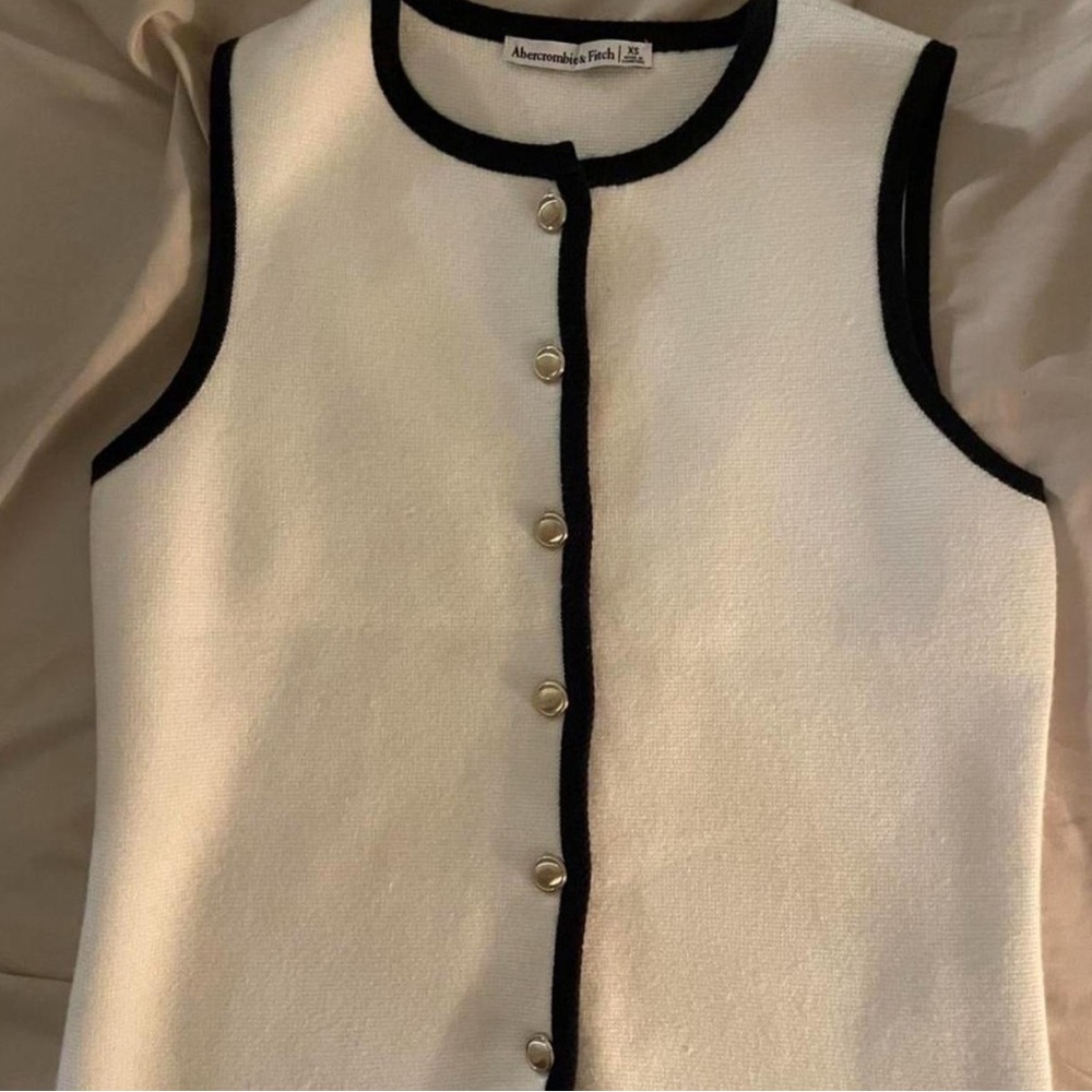 Abercrombie & Fitch Cream Vest